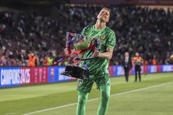 Each body: Szczesny will sign a contract renewal with Barcelona next week, with a period of 1 year + optional additional one year