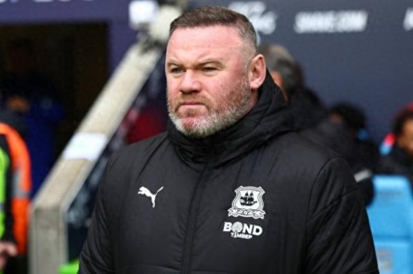 Sign 2-year & contract of 800,000 pounds! Sun: Rooney signed a contract with the BBC for two years and will be on the football program